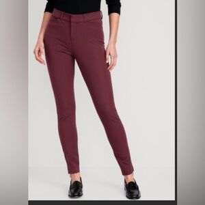 Old Navy Women's Skinny Pants - Burgundy
